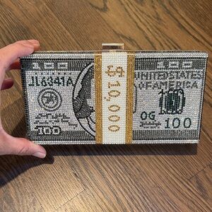 Sparkly money clutch!